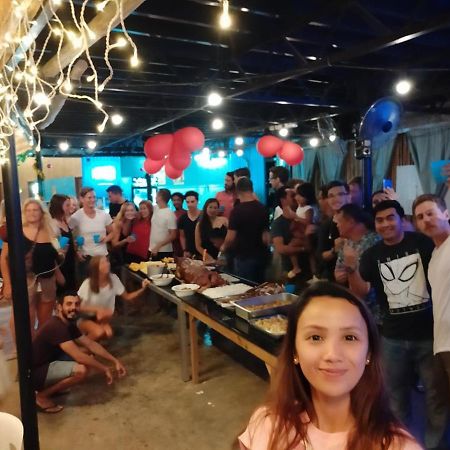 Big Paul Hostel Эль-Нидо Экстерьер фото