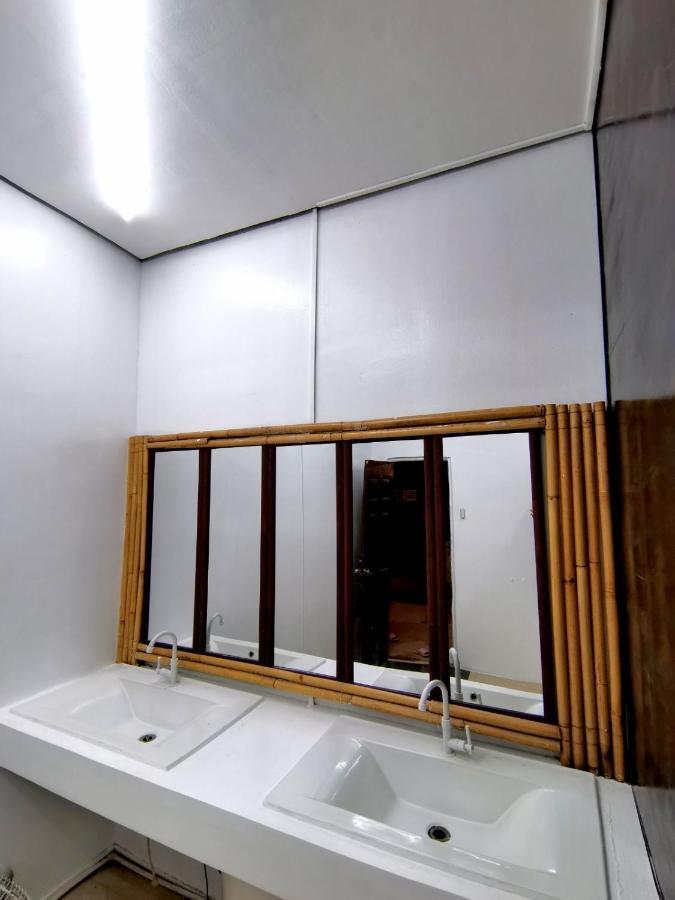 Big Paul Hostel Эль-Нидо Экстерьер фото